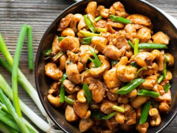 Chicken-with-Cashe-Nuts