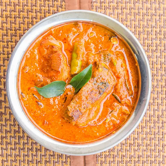 Deep-Fried-Fish-with-Curry-Sauce - ThaiMantra Pattaya Deep-Fried-Fish-with-Curry-Sauce