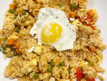 Fried-Rice-with-Pineapple-&-Egg