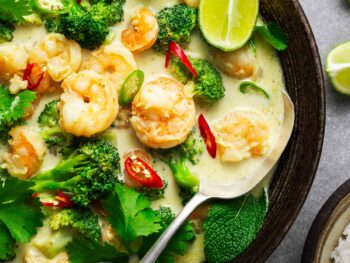 Green-Curry-Soup-Shrimp-Squid