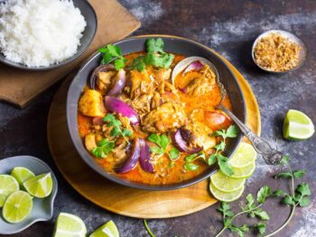 Massaman-Curry-Soup-with-Chicken