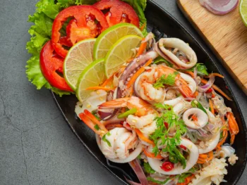 Spicy-Minced-Seafood-Salad-with-Herb