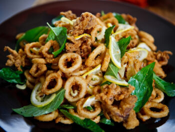 Stir-fried-Calamari-with-Basil